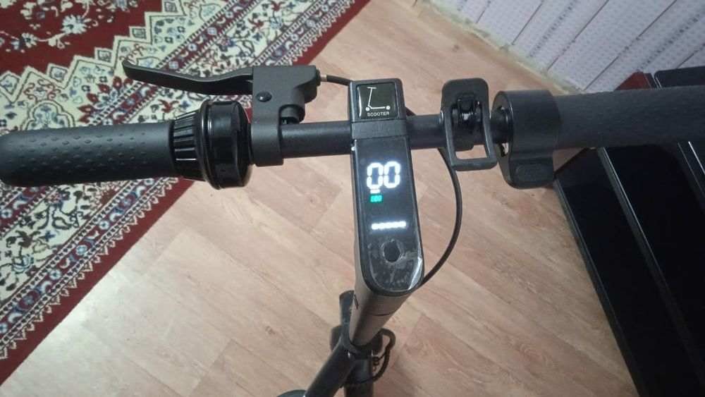 Продаю электросамокат,250 тысяч.