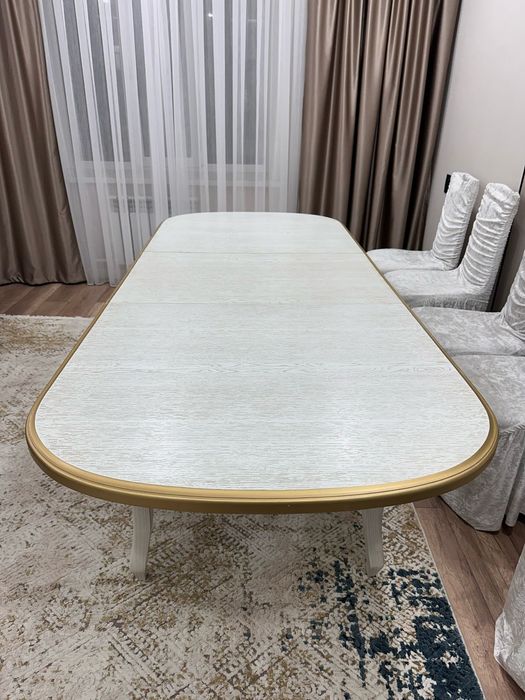 Продается Гостинный стол