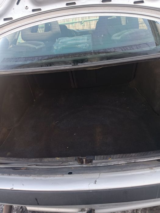 Продам Ауди 80 б4