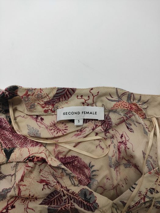 Secon Female - Desiger Summer Blouses