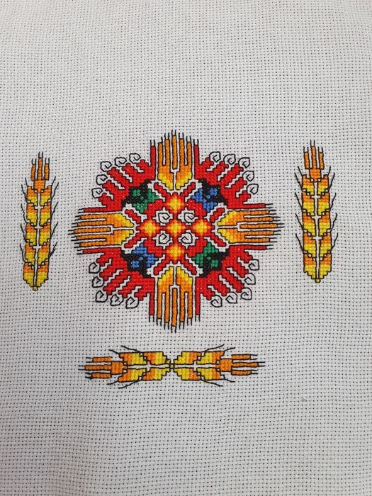 Ръчното везана бродерия