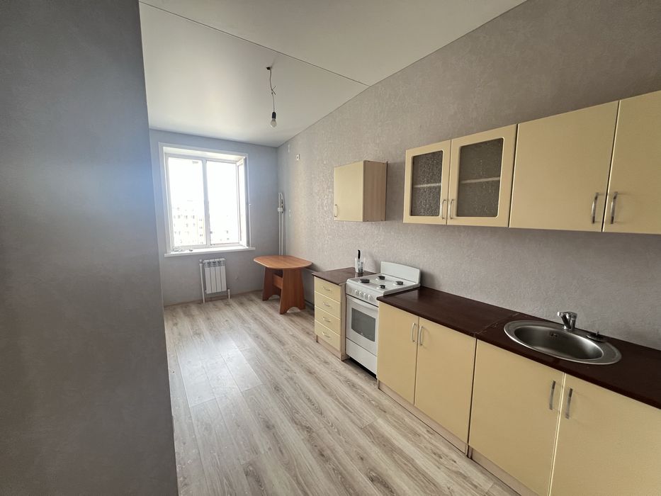 1 комнатная мкрн Юбилейный (не купэ)