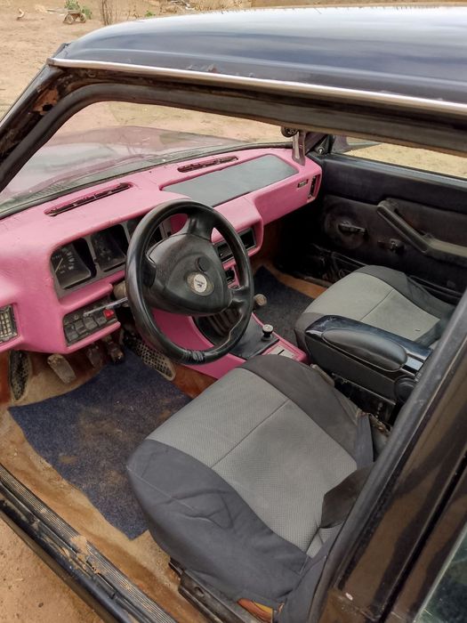 1985 yil  rusumi Fiat jugili mator quyilgan binzinda saloni narmali