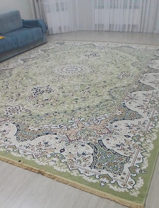 Кілем сатылады саудасы бар