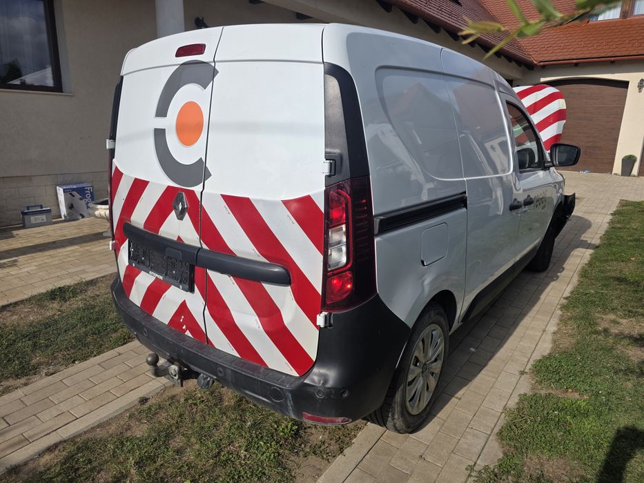 Renault express avariat
