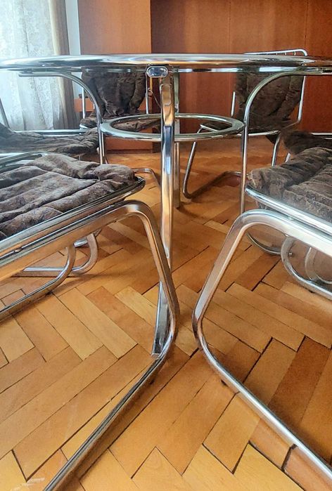 Маса със 6 стола комплект