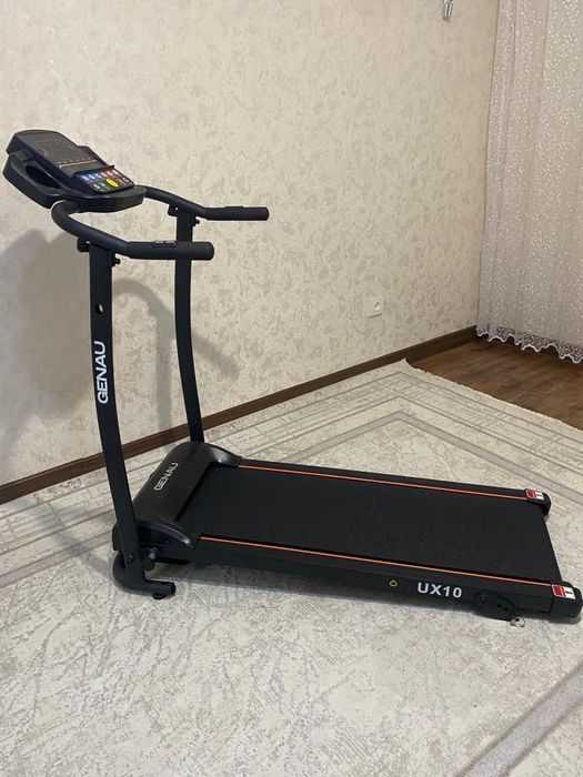 Продам беговую дорожку.