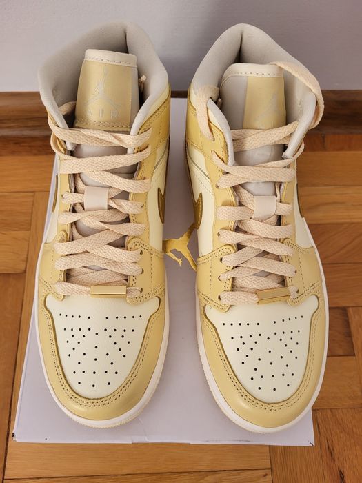 Nike Air Jordan 1 Mid se