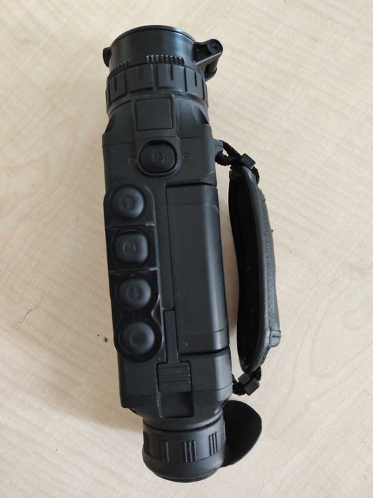 Термо камера(прицел )Pulsar