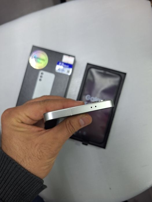 Samsung s24 12/128 1 йил гарантия идеал