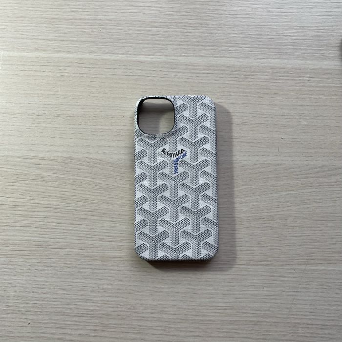 Чехлы для айфонов