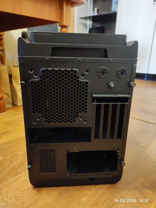 Корпус Aerocool DS Cube, micro-ATX