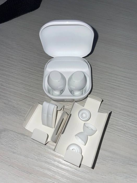 Наушник Samsung galaxy buds core