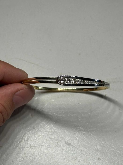 BRATARA AUR galben + alb 18K + 12 Diamante = 1.75CT -Model Bangle -21g