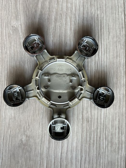Оригинални капачки за джанти Audi 135mm.