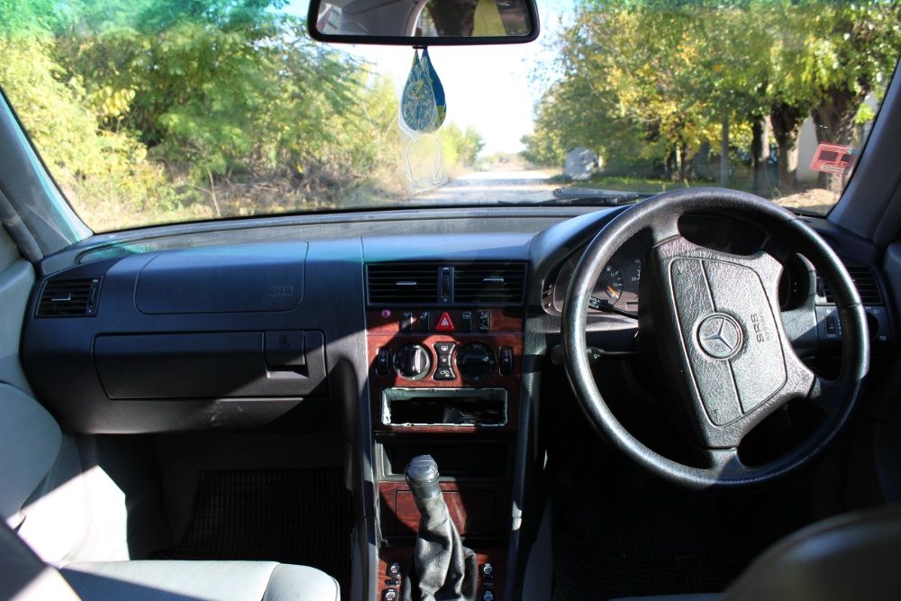 НА ЧАСТИ!!! Mercedes W202 C180 Седан фейслифт / Мерцедес В202