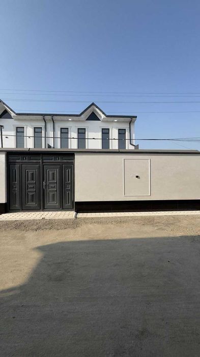 Продаётся уютный дом на 2 сотки 
Район Агрохозяйственного институт