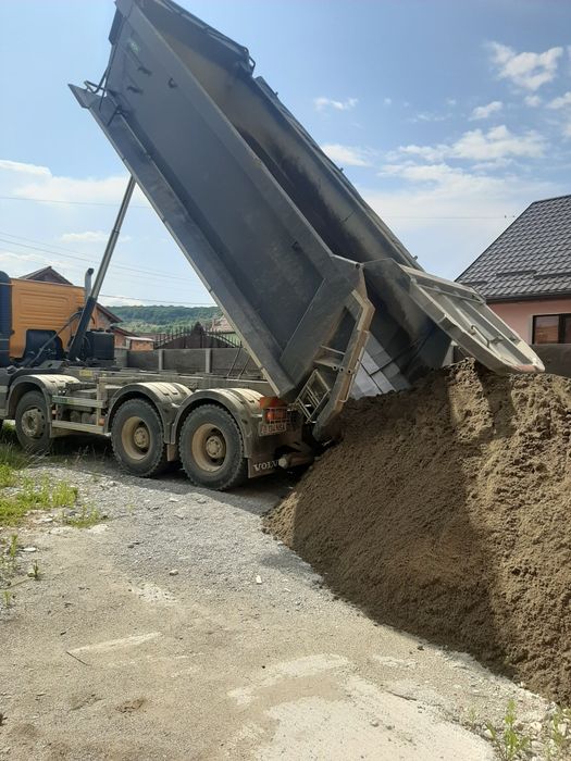 Nisip piatră balast de la 1 mc la 24 mc