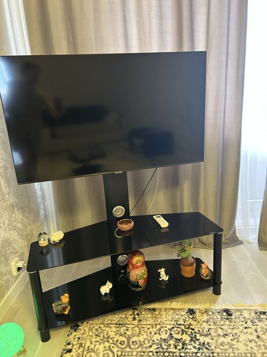 Полставка под телевизор