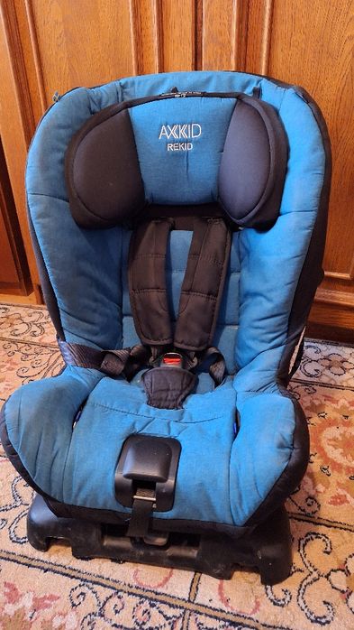 Vând scaun auto Axkid Rekid
