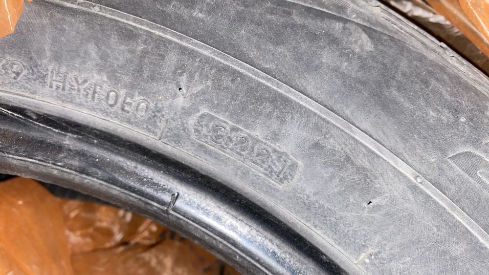 Продам покрышку  215/60/17
