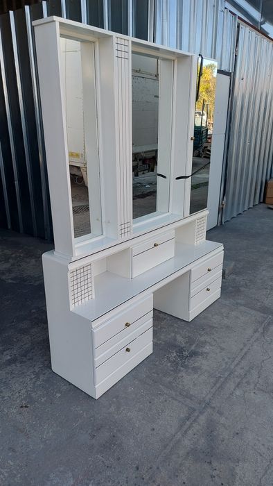 Портманто - Шкаф - Оледало -  Art style