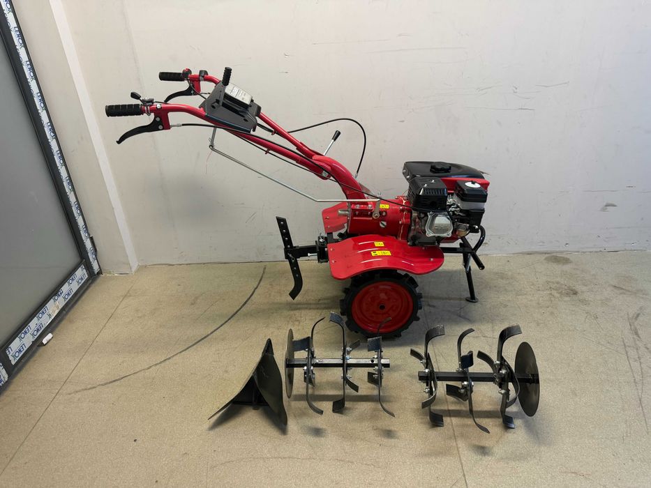 Мотофреза бензинова 5.2kW (7.0hp) 1400mm 2+1 ск. RD-T06