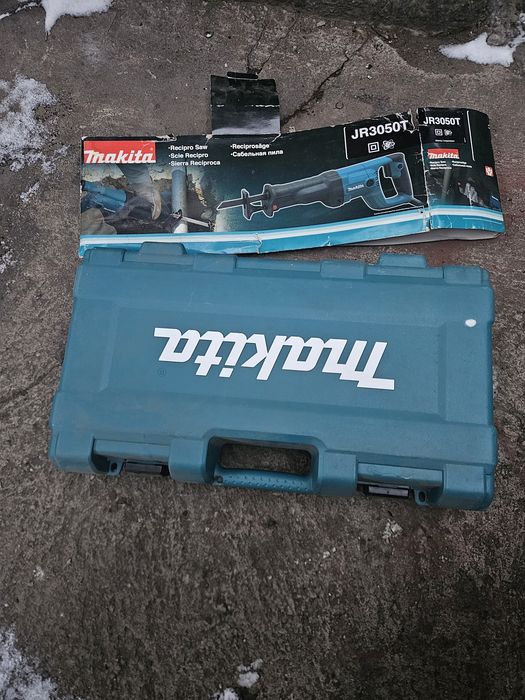 Makita JR3050T Fierastrau sabie , 1100W, NOU