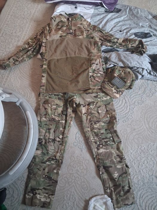 Военная форма продаётся
