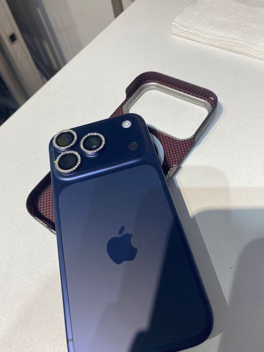 Айфон 17 про продам!!!