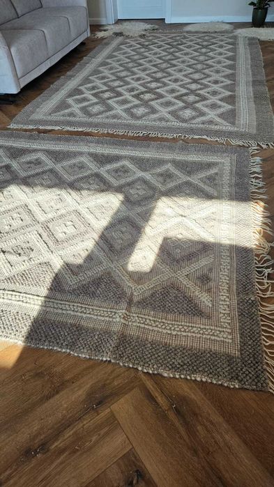 Vand  set covor+cuvertura tesute din lana