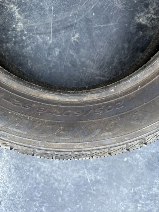 шины зимние б/у.