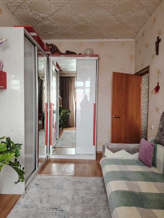 Продам 2-х квартиру кирпич 4/5эт, 60 кв.ул.Казахстан д.118