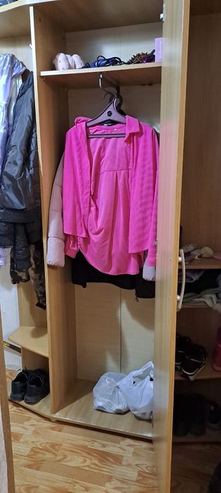 Продам  прихожую