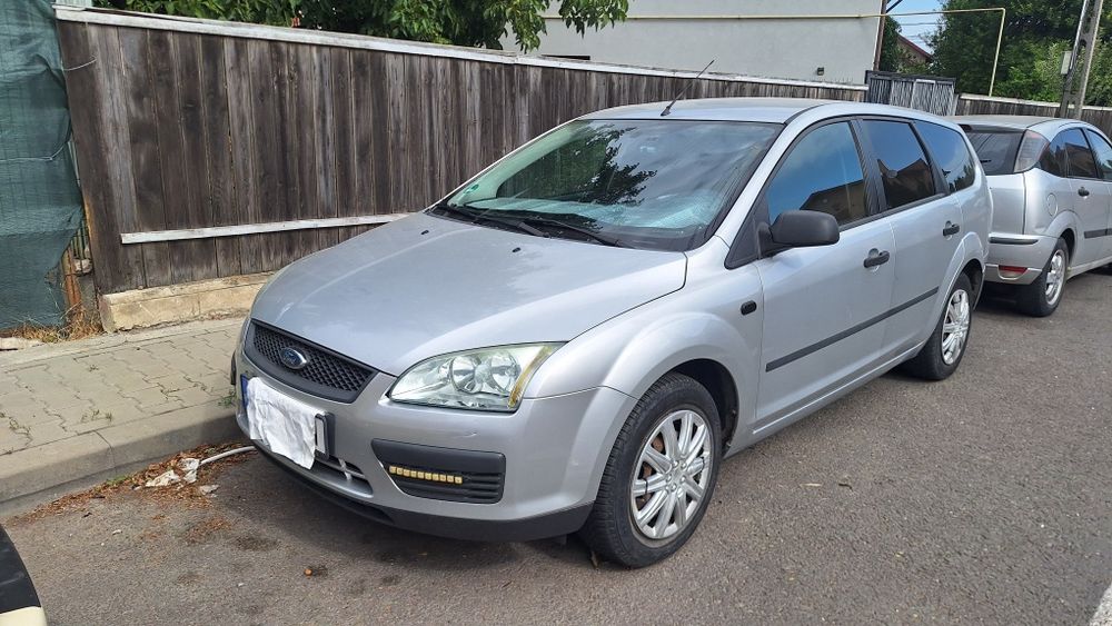 Vând Ford focus  urgent