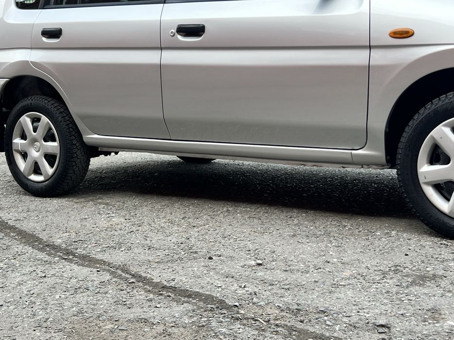 Продам мазда демио.