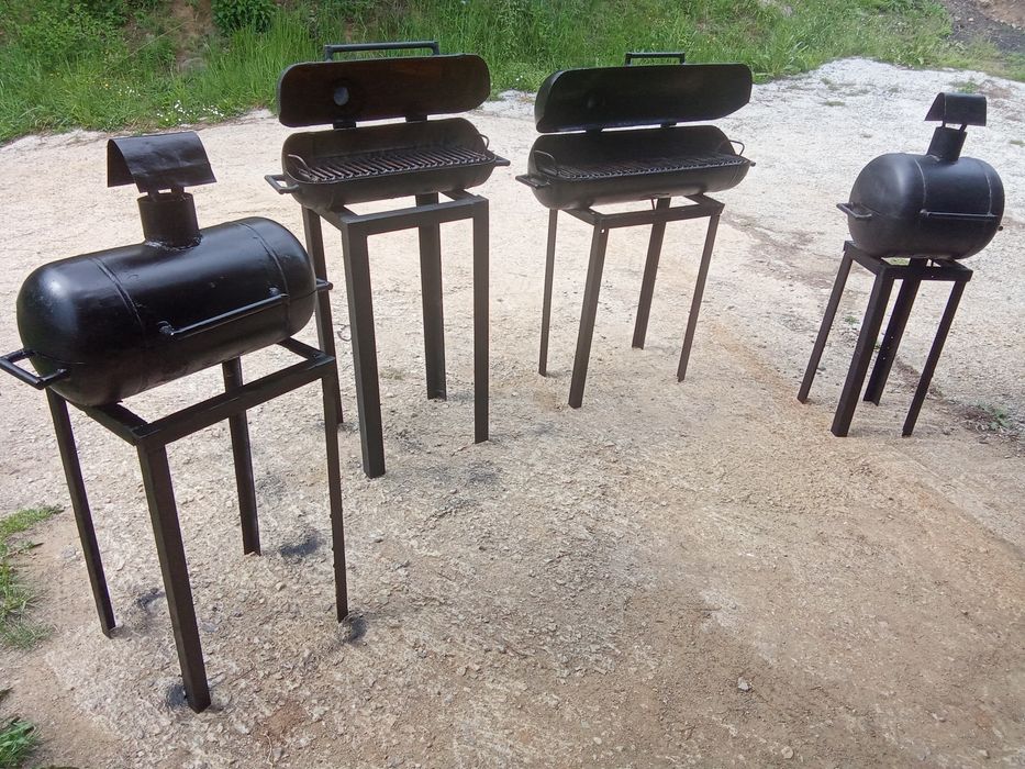 Барбекю на дървени въглища