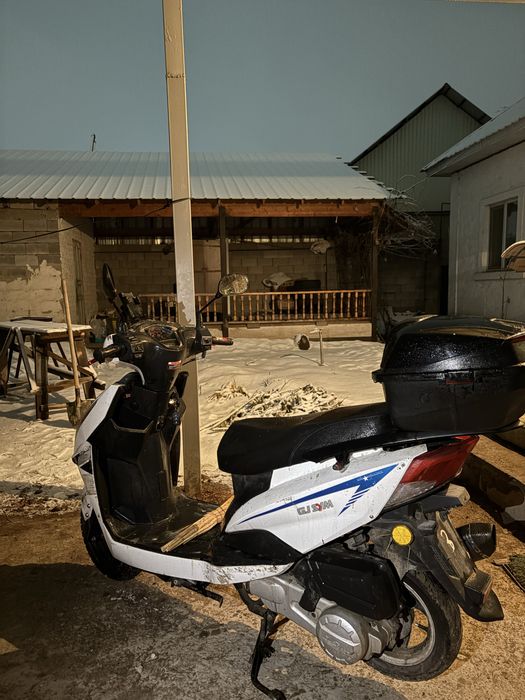 М8 веном 125 куб