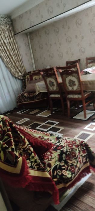 Uy sotiladi 1 xona 2 xona qilingan