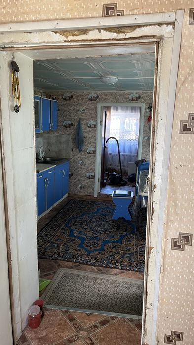 Продам дом в общем дворе срочно