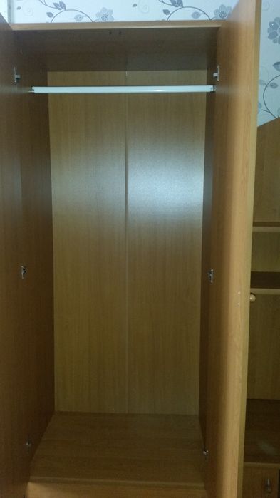 Продам стенку в хорошем состояние