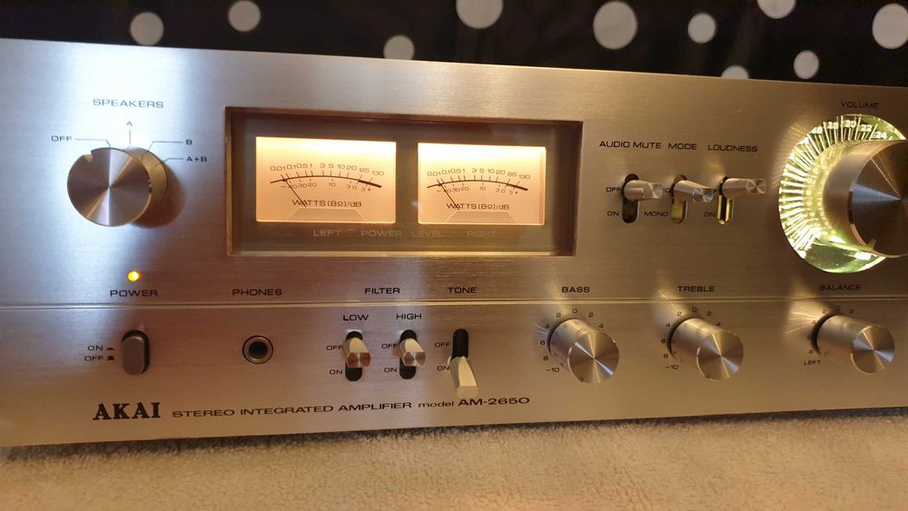 amplificator akai am2650