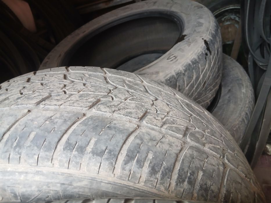 Продам резину 275/55/20