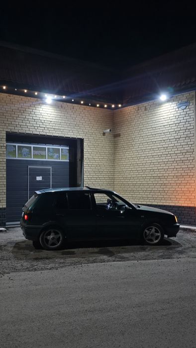 Golf 3    2 литра