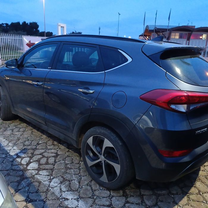 Hundai Tucson 2.0crdi 136ks 2016god -На части