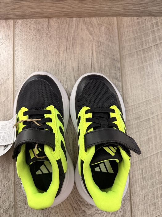 Нови детски маратонки Adidas