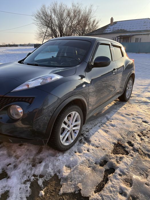 Продам Nissan Juke 2011года