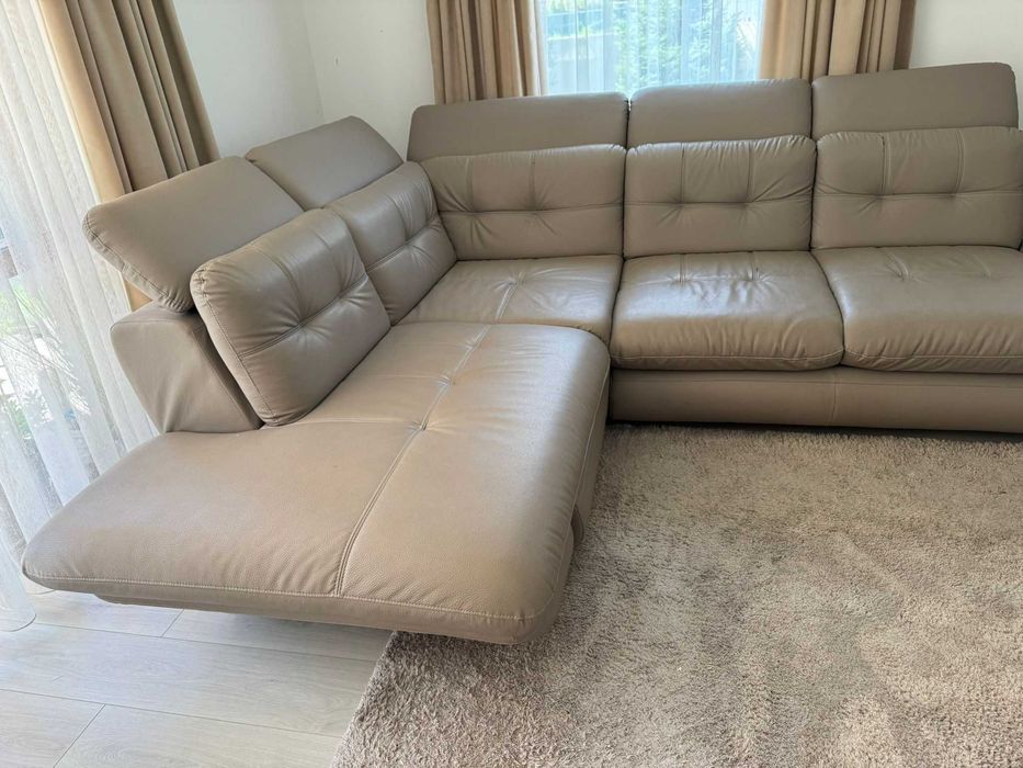 Colțar living model deosebit