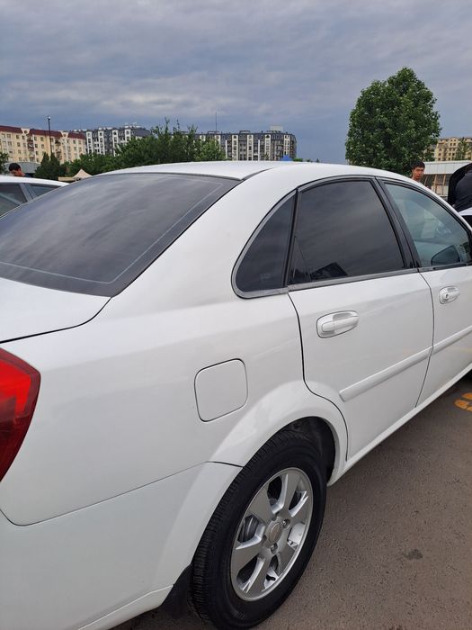 Ласетти 2013.  1.6 автомат  нахт ва вариантга