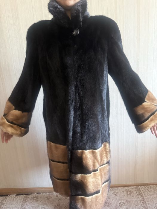 Продам норковую шубу